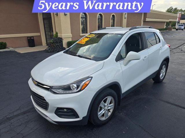 Photo of 2018 Summit White Chevrolet Trax