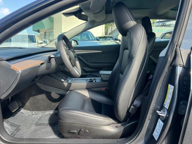 Photo of 2023 Midnight Silver Metallic Tesla Model 3
