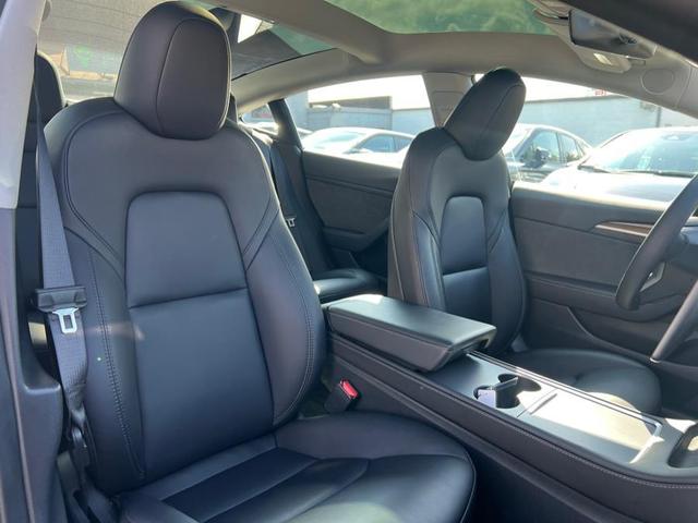 Photo of 2023 Midnight Silver Metallic Tesla Model 3