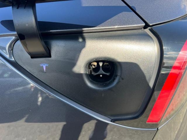 Photo of 2023 Midnight Silver Metallic Tesla Model 3