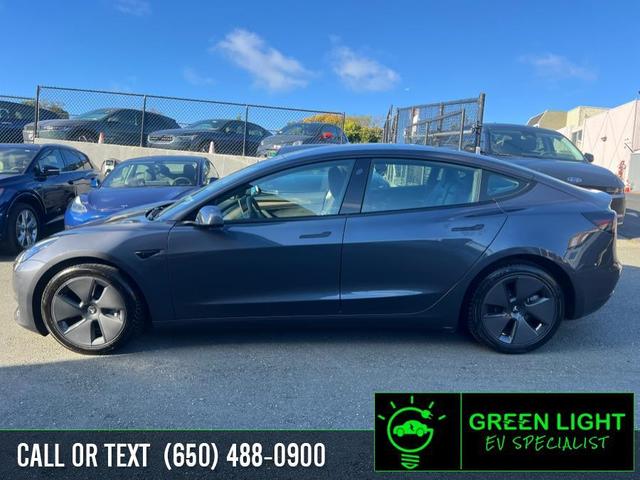 Photo of 2023 Midnight Silver Metallic Tesla Model 3