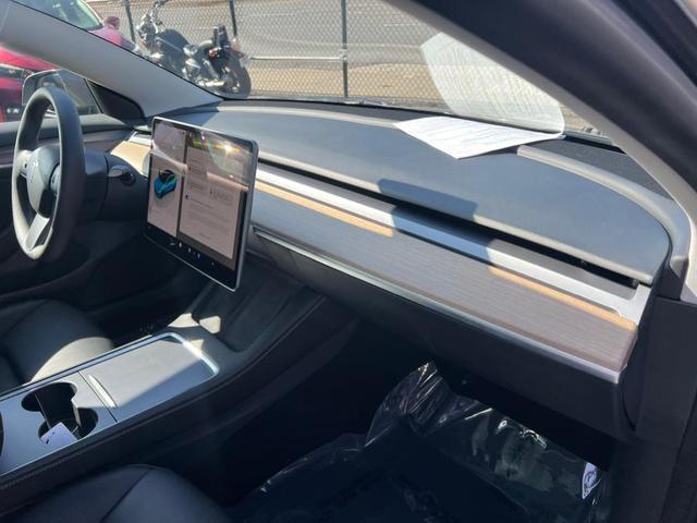 Photo of 2023 Midnight Silver Metallic Tesla Model 3