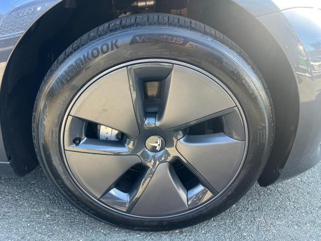 Photo of 2023 Midnight Silver Metallic Tesla Model 3
