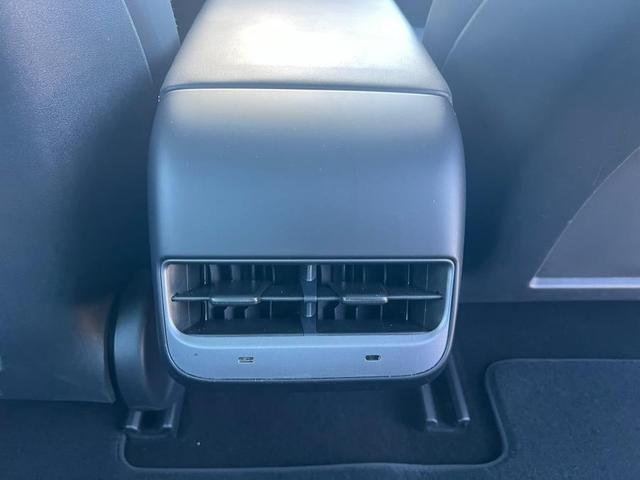 Photo of 2023 Midnight Silver Metallic Tesla Model 3