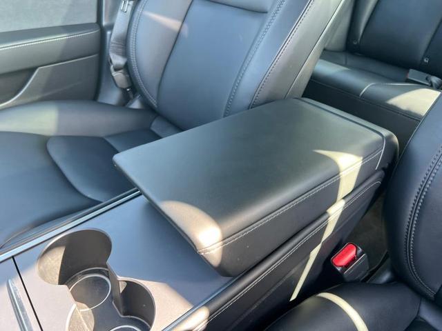 Photo of 2023 Midnight Silver Metallic Tesla Model 3