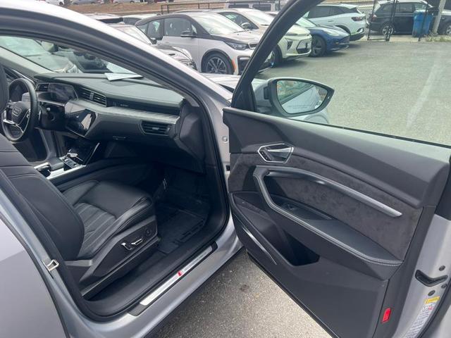 Photo of 2021 Florett Silver Audi e-tron Sportback
