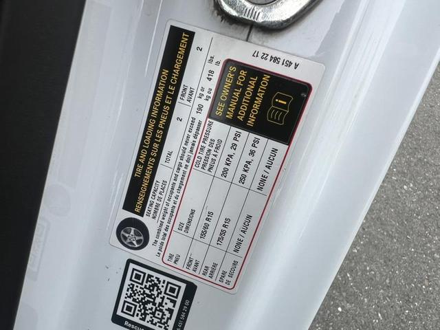 Photo of 2016 Crystal White smart ForTwo Electric Drive