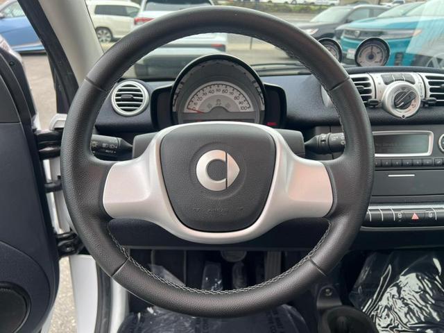 Photo of 2016 Crystal White smart ForTwo Electric Drive