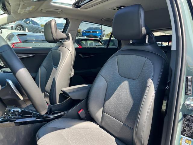 Photo of 2023 Cityscape Green Kia Niro EV