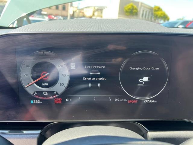 Photo of 2023 Cityscape Green Kia Niro EV