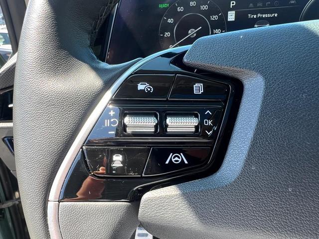 Photo of 2023 Cityscape Green Kia Niro EV