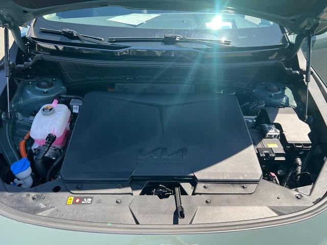 Photo of 2023 Cityscape Green Kia Niro EV