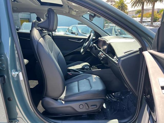 Photo of 2023 Cityscape Green Kia Niro EV
