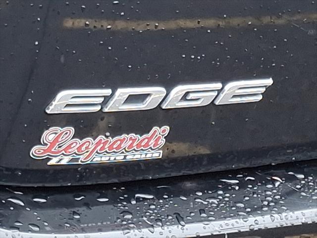 Photo of 2016 Shadow Black - G1 Ford Edge