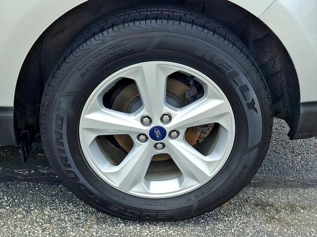 Photo of 2017 Magnetic Metallic - J7 Ford Edge