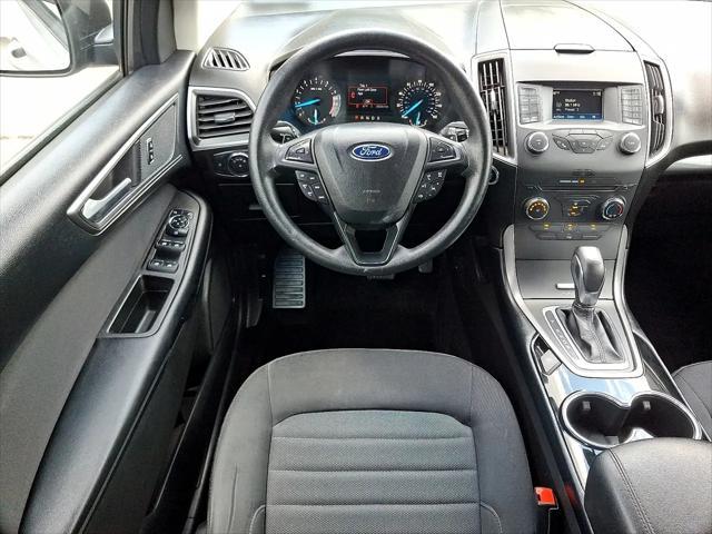 Photo of 2017 Magnetic Metallic - J7 Ford Edge
