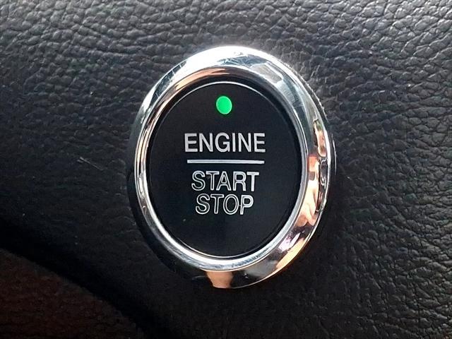 Photo of 2017 Magnetic Metallic - J7 Ford Edge