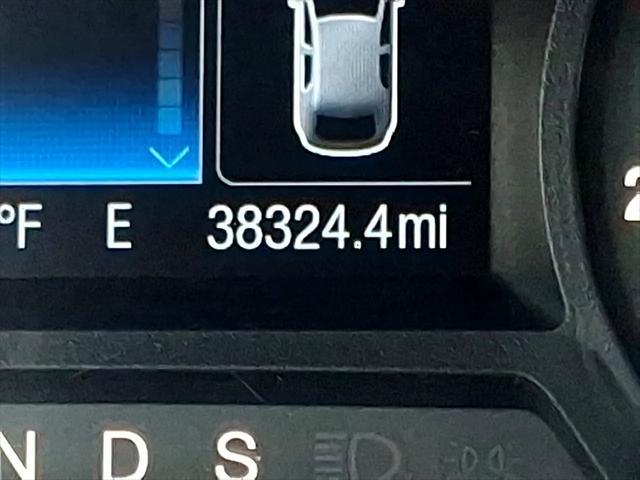 Photo of 2017 Magnetic Metallic - J7 Ford Edge