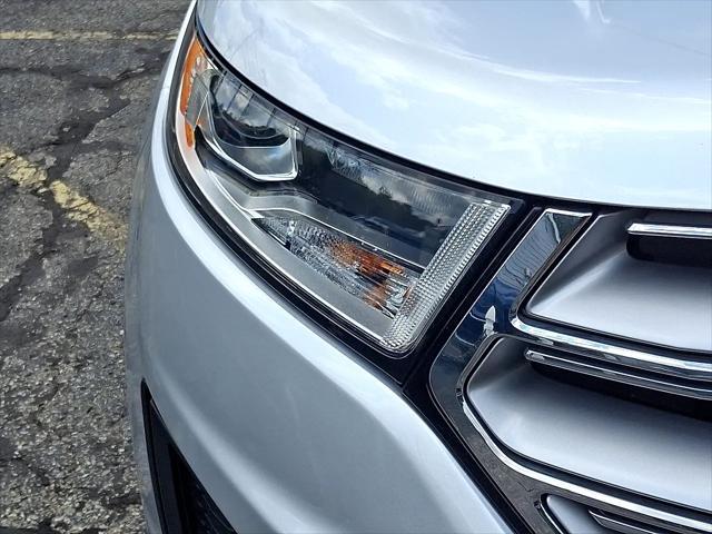 Photo of 2017 Magnetic Metallic - J7 Ford Edge