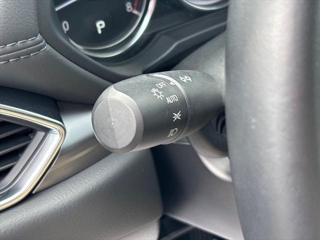 Photo of 2023 Rhodium White Metallic Mazda CX-5