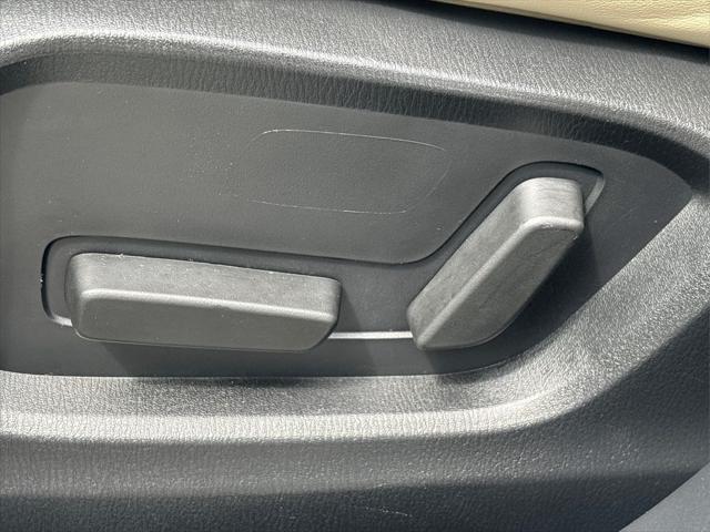 Photo of 2023 Rhodium White Metallic Mazda CX-5