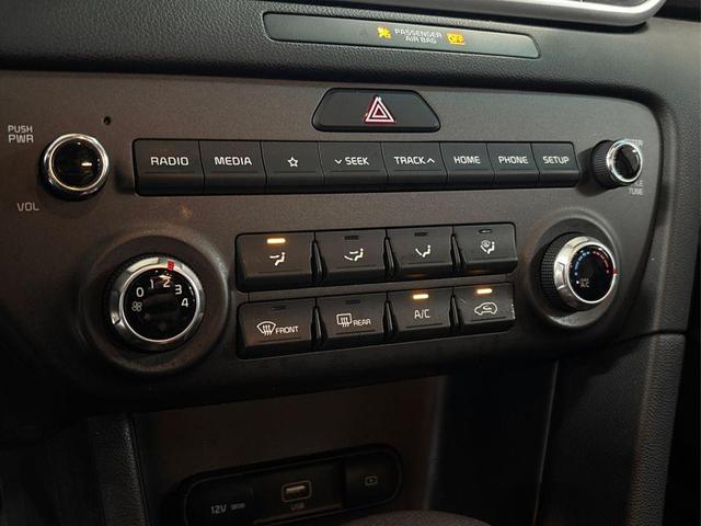 Photo of 2022 Sparkling Silver Kia Sportage