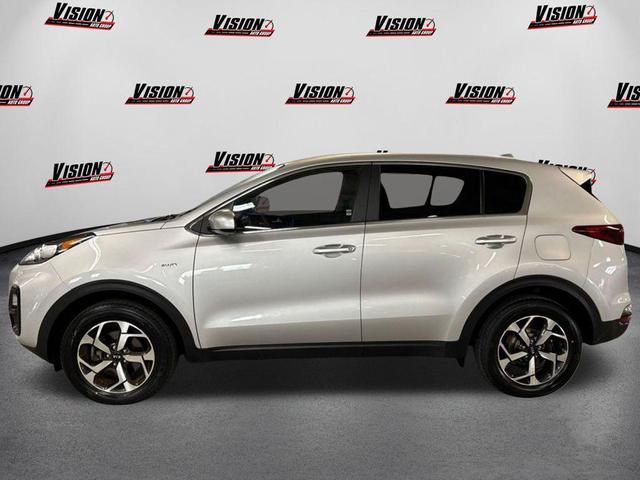 Photo of 2022 Sparkling Silver Kia Sportage