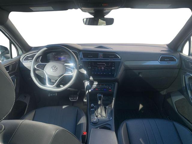 Photo of 2024 Opal White Pearl Volkswagen Tiguan