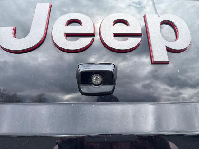 Photo of 2020 Black Clearcoat Jeep Gladiator