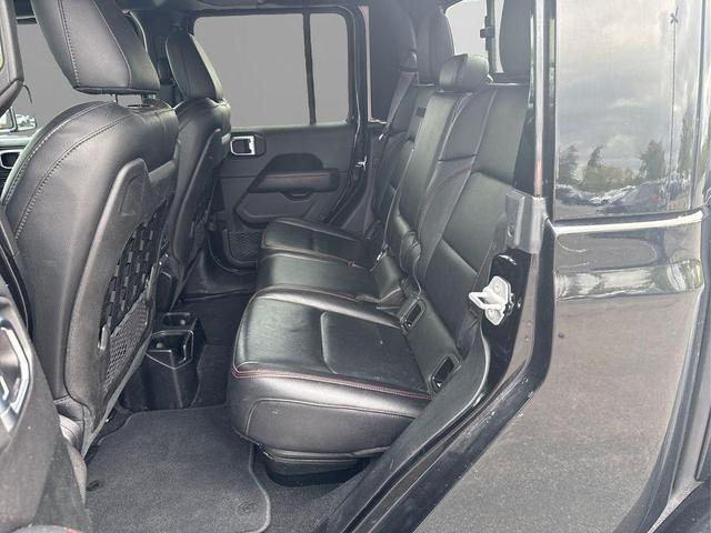Photo of 2020 Black Clearcoat Jeep Gladiator