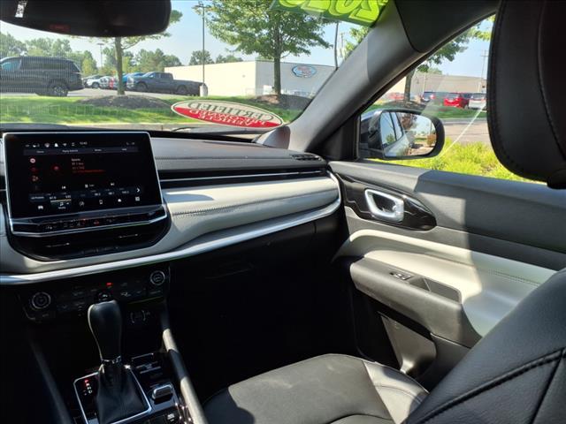 Photo of 2025 Diamond Black Jeep Compass