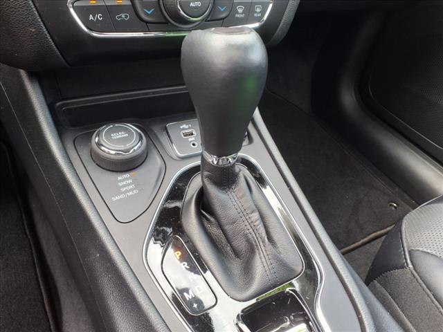 Photo of 2022 Diamond Black Jeep Cherokee
