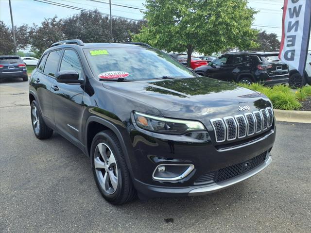 Photo of 2022 Diamond Black Jeep Cherokee