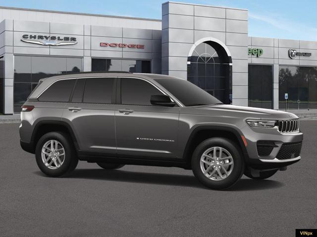 Photo of 2025 Baltic Gray Jeep Grand Cherokee