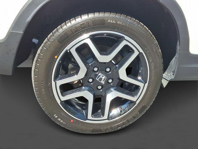 Photo of 2022 Platinum White Pearl Honda Passport