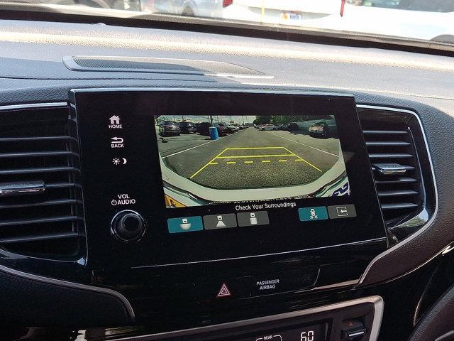 Photo of 2022 Platinum White Pearl Honda Passport