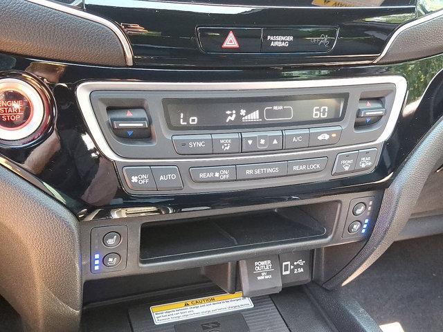 Photo of 2022 Platinum White Pearl Honda Passport