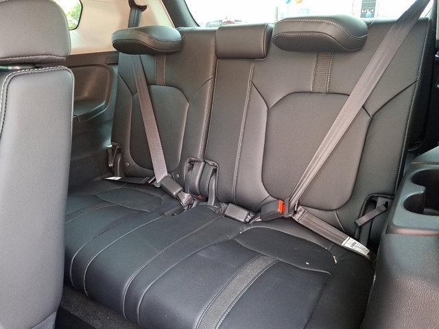 Photo of 2025 Platinum White Pearl Honda Pilot