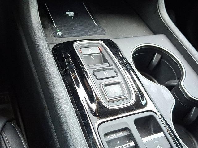 Photo of 2025 Platinum White Pearl Honda Pilot