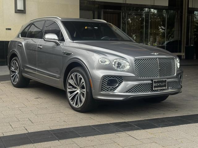 Photo of 2022 Hallmark Bentley Bentayga