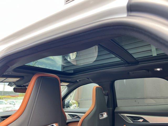 Photo of 2025 Ostuni Pearl White Jaguar F-PACE