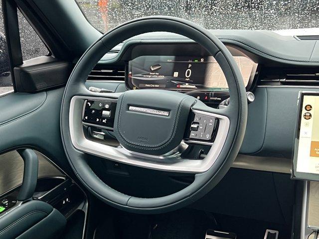 Photo of 2025 Ostuni Pearl White Land Rover Range Rover