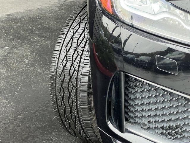 Photo of 2017 Ebony Black Jaguar F-PACE
