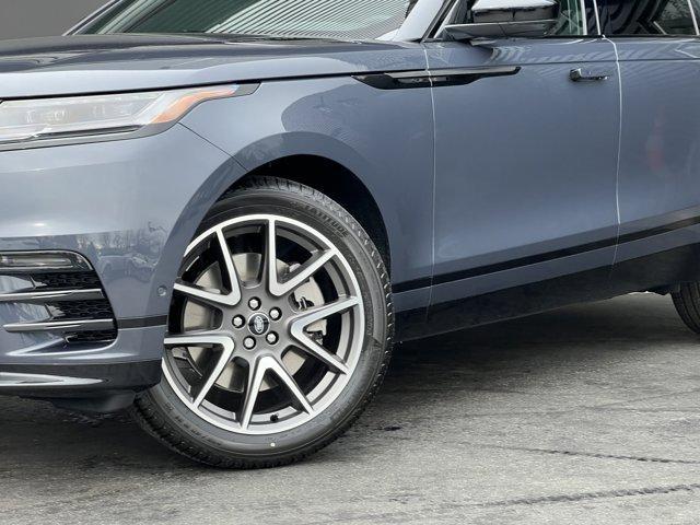 Photo of 2026 Varesine Blue Land Rover Range Rover Velar