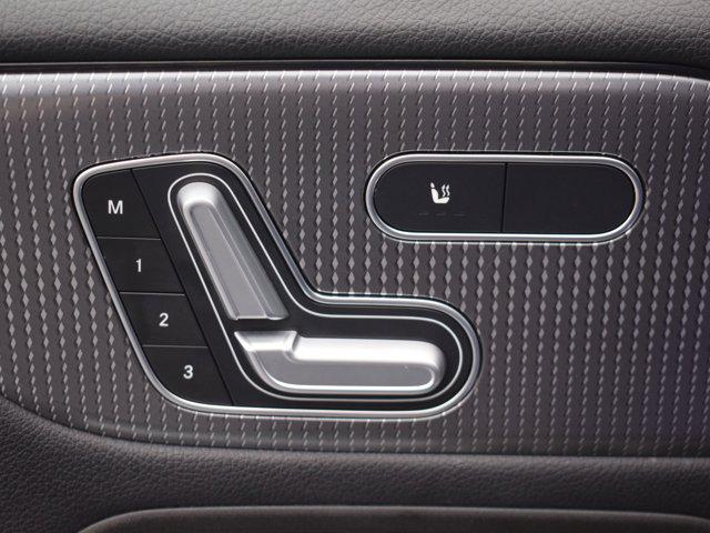 Photo of 2021 Galaxy Blue Metallic Mercedes-Benz GLB 250