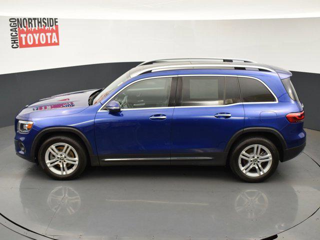 Photo of 2021 Galaxy Blue Metallic Mercedes-Benz GLB 250