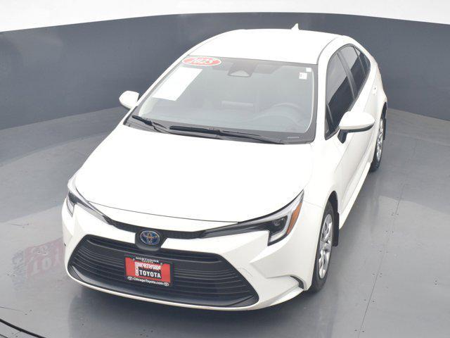 Photo of 2025 Ice Cap Toyota Corolla Hybrid