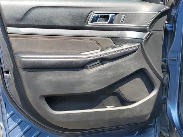 Photo of 2018 Blue Metallic Ford Explorer