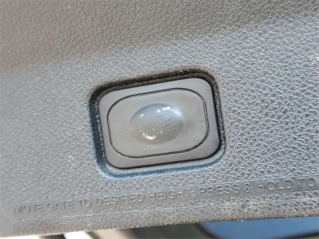 Photo of 2018 Blue Metallic Ford Explorer