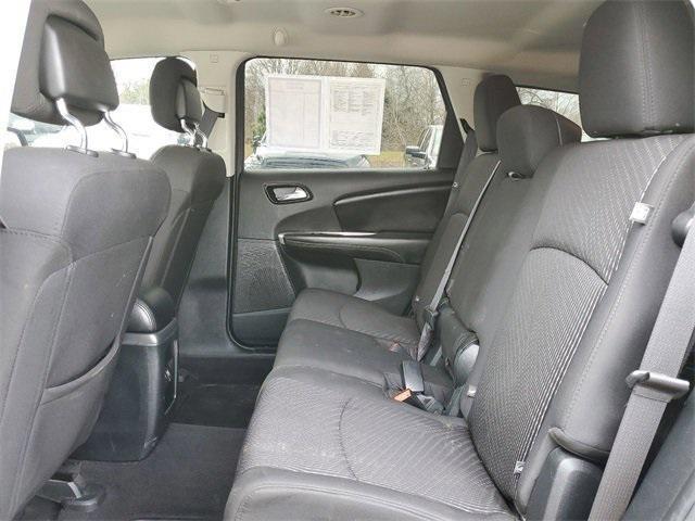 Photo of 2015 Pitch Black Clearcoat Dodge Journey